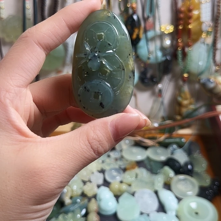 蛇纹石玉合金颈饰
