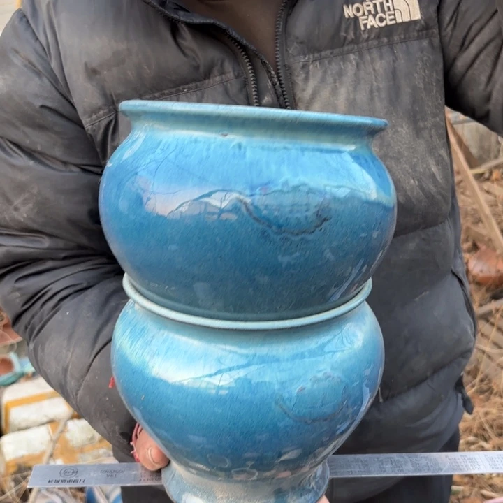 红陶花盆 口径 高度 18 18