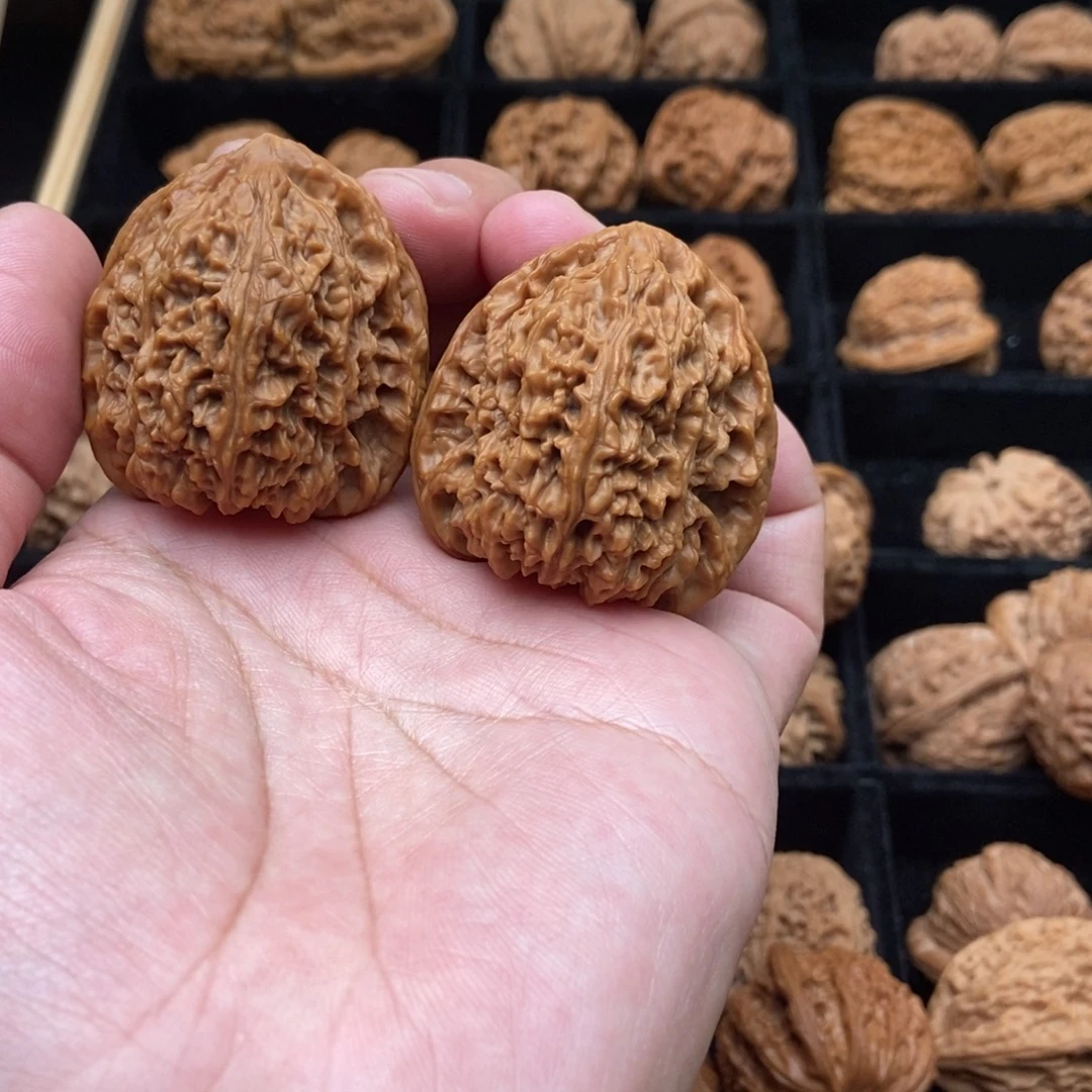 文玩核桃吊坠南疆石