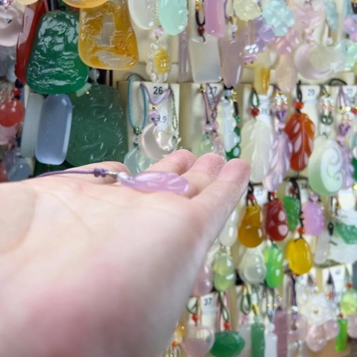 墨***语玛瑙/玉髓未镶嵌颈饰