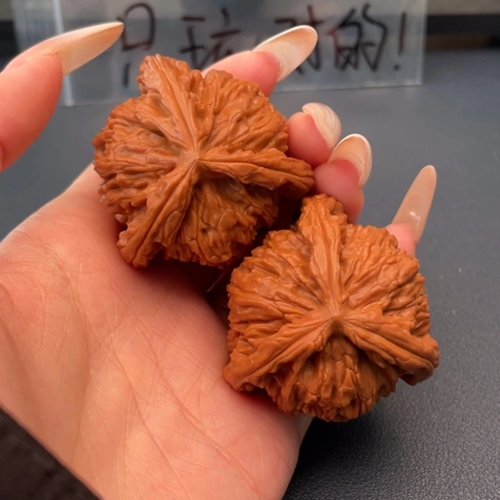 v***.吊坠文玩核桃白狮子