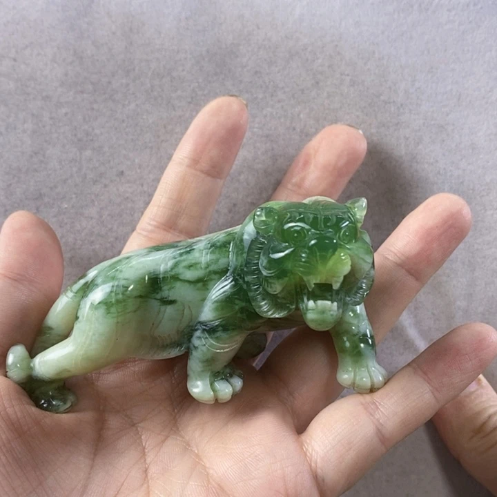 岫玉手把件未镶嵌云*扬