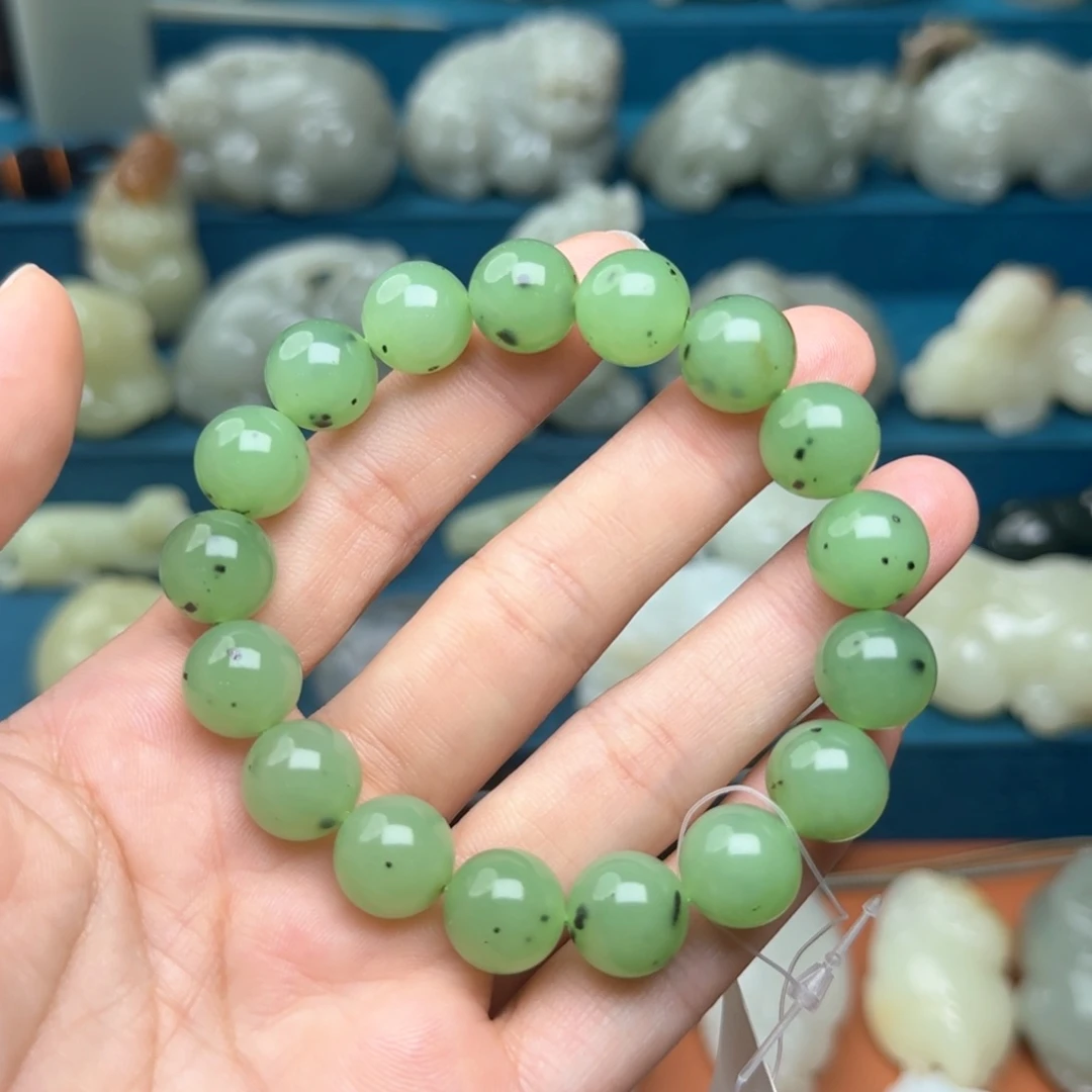 未镶嵌和田玉（糖玉）挂件