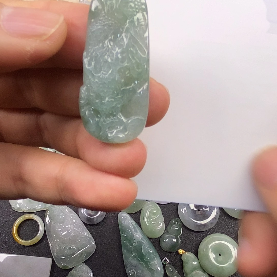 翡翠未镶嵌颈饰天然缅甸翡翠A货漏个