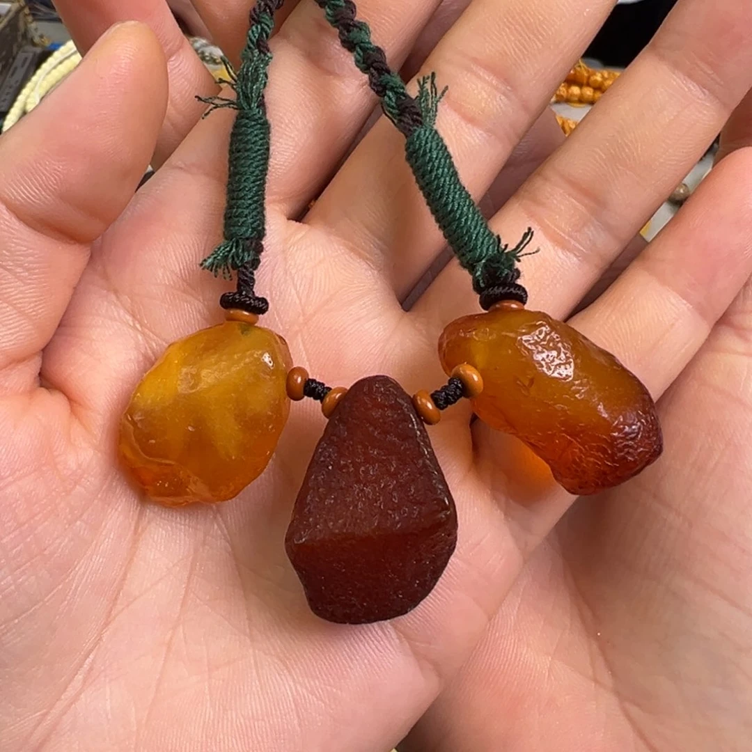 未镶嵌蜜蜡裸石蜜蜡