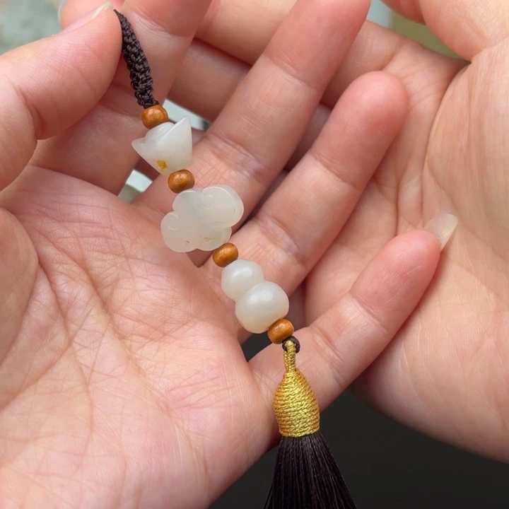 未镶嵌和田玉挂件