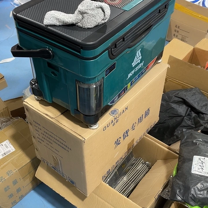 兰色钓箱渔具用品