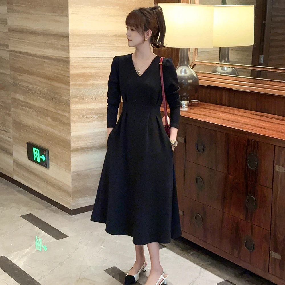 陌瑟MOSE【月光倾城】秋冬气质长袖赫本风小黑裙显瘦遮打底连衣裙