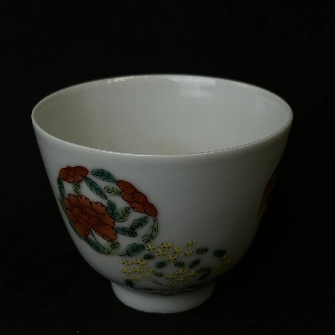 WYTCC2006-011665Q清代粉彩花卉纹小盏