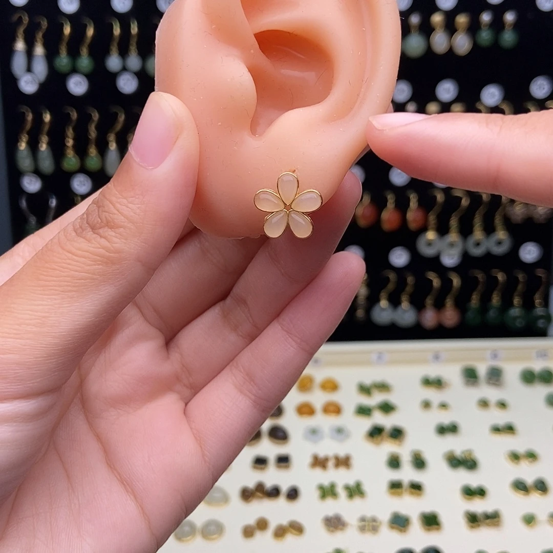 和田玉银S925镶嵌耳饰