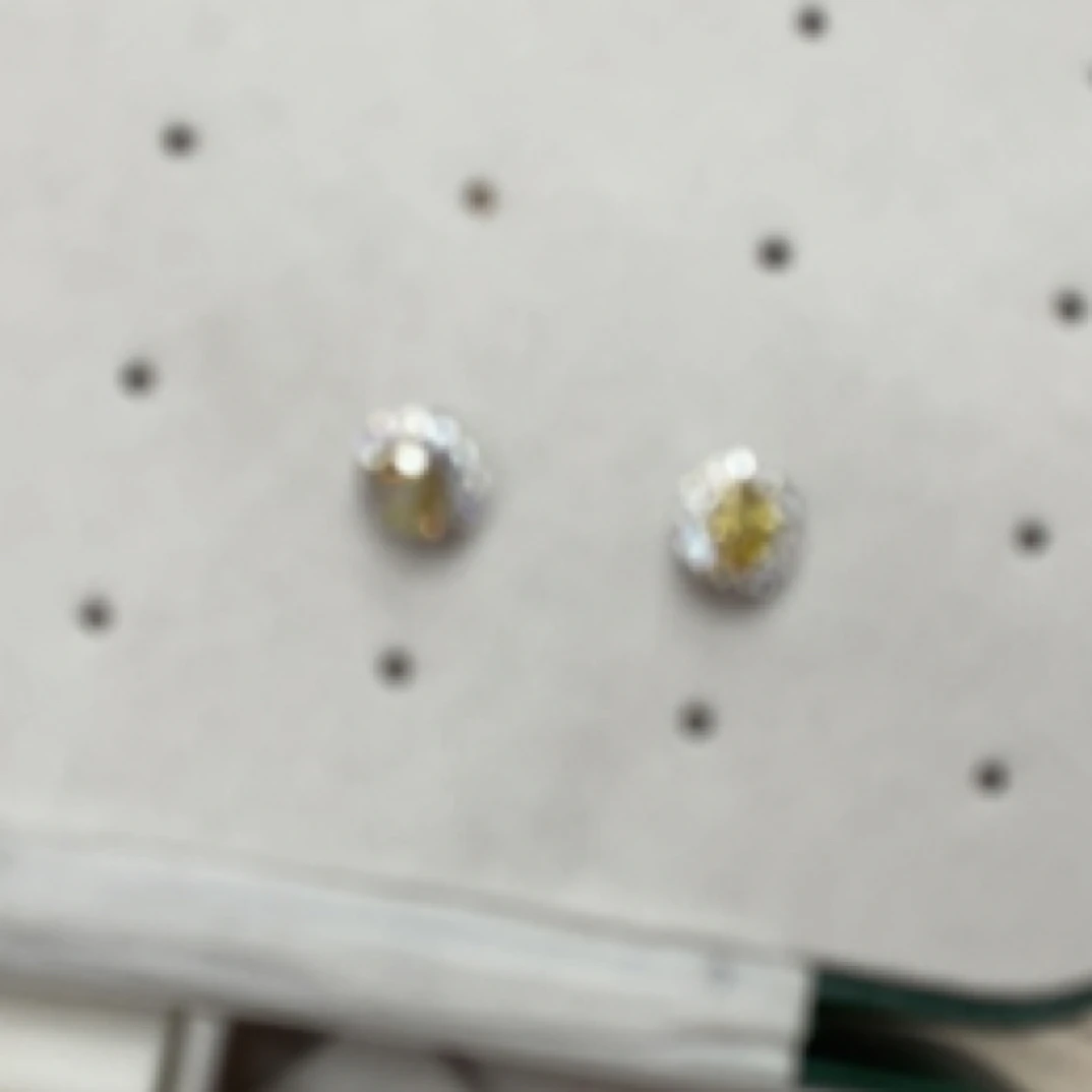 铜合金耳饰 22857 一圈镶嵌蛋面黄色石耳钉 银色底