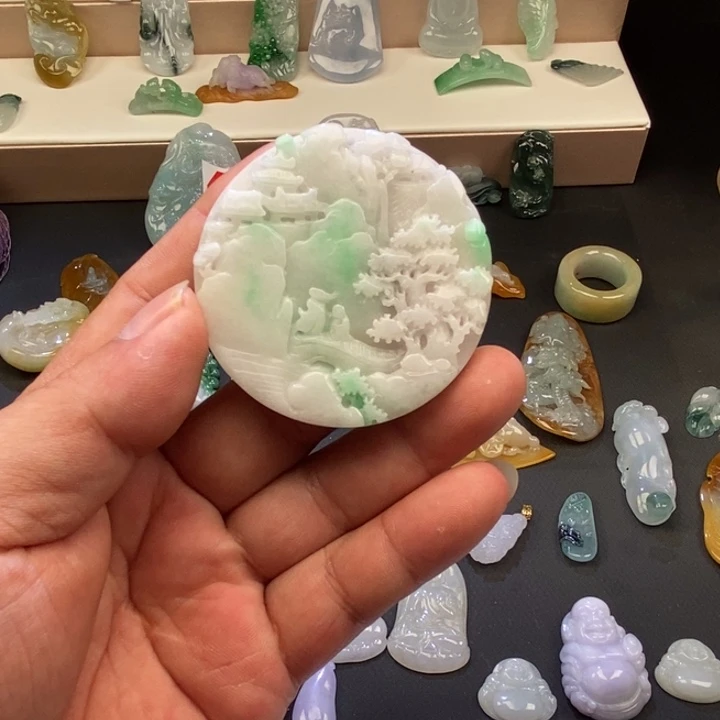 翡翠未镶嵌颈饰翡翠