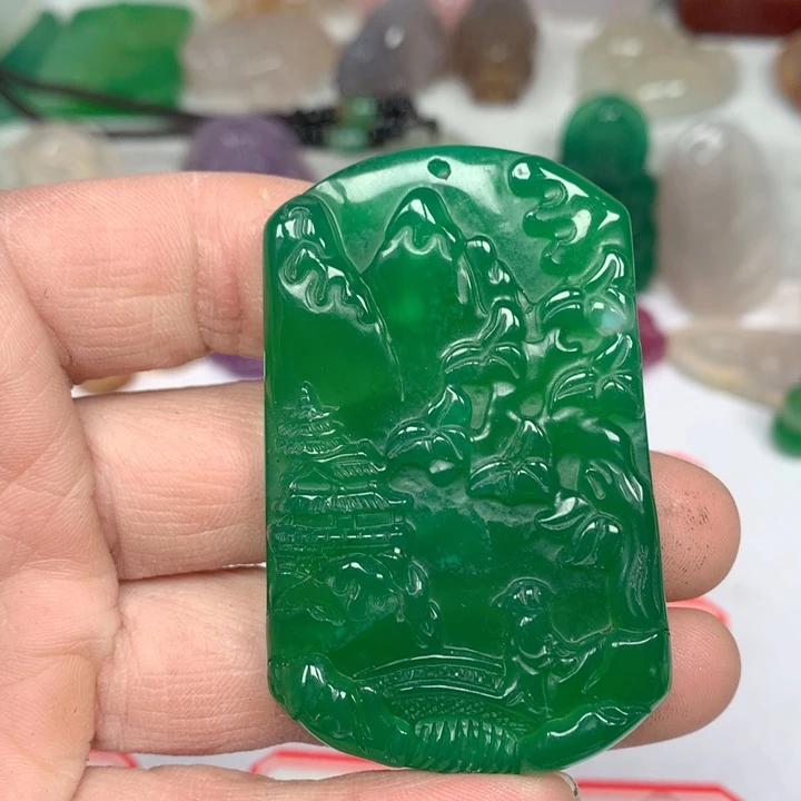 玛瑙/玉髓颈饰未镶嵌飞****?