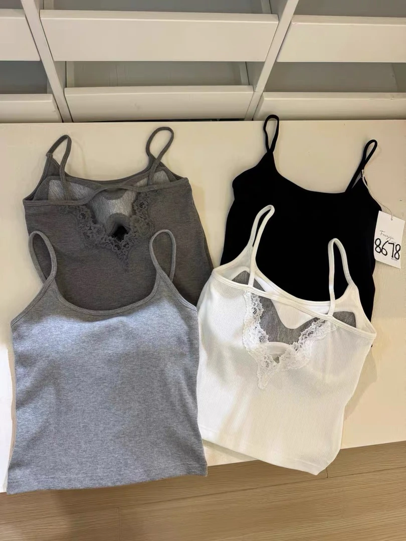 后背蕾丝拼接大V镂空美背