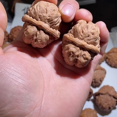文玩核桃把件哈嘛头