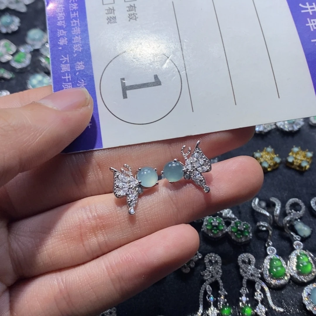 霞***韵翡翠未镶嵌颈饰翡翠