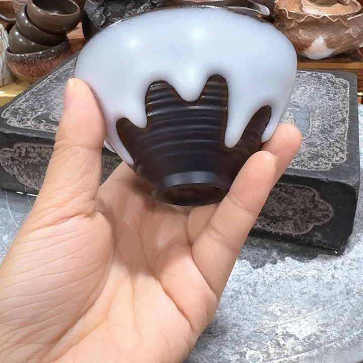 主人杯一个，瓷。。。。