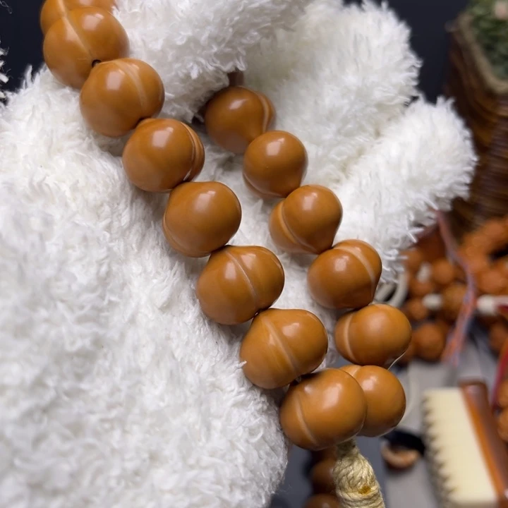 猴头核桃吊坠1.7尺寸屁桃爱心貔貅蟾背流苏，文玩袋