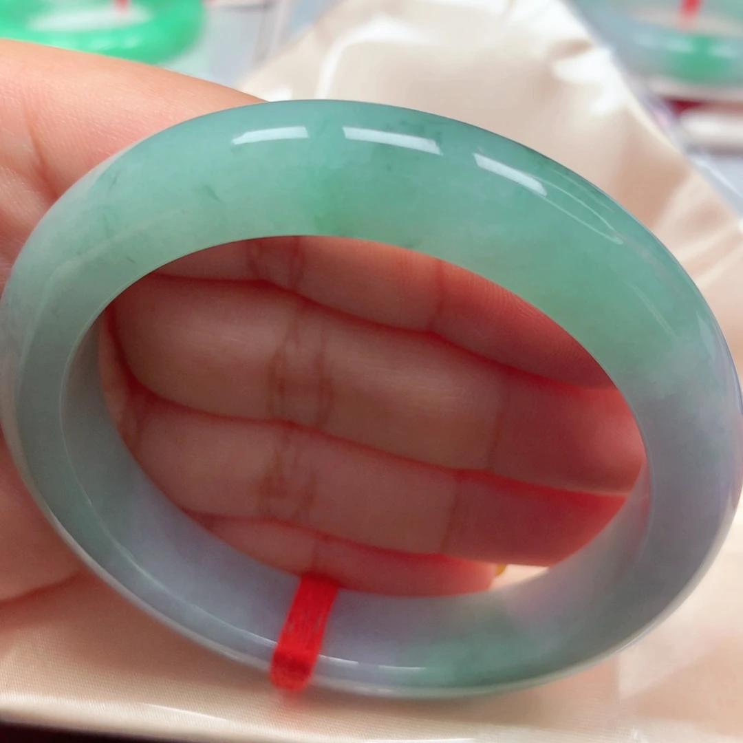 翡翠未镶嵌手镯9冰胶绿飘花强推