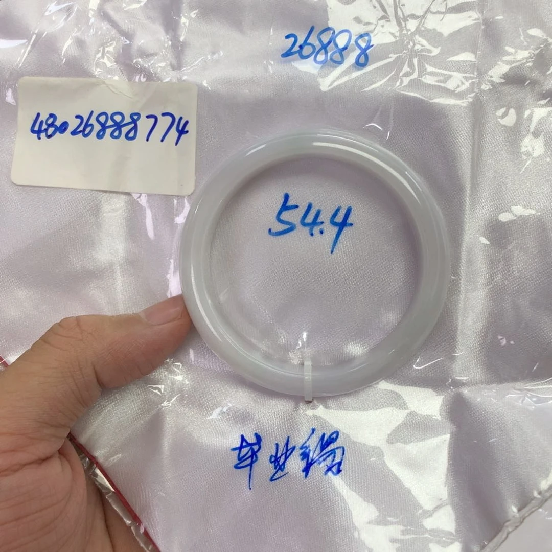 翡翠手镯未镶嵌天然缅甸翡翠手镯