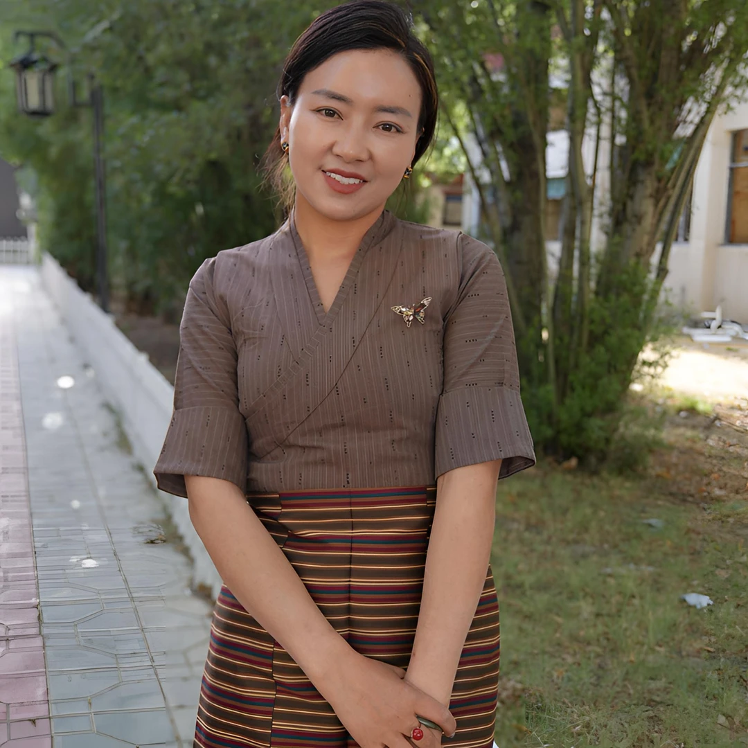 民族服传统藏袍五分袖拉萨服夏季款民族风藏式女款传统好看更美丽