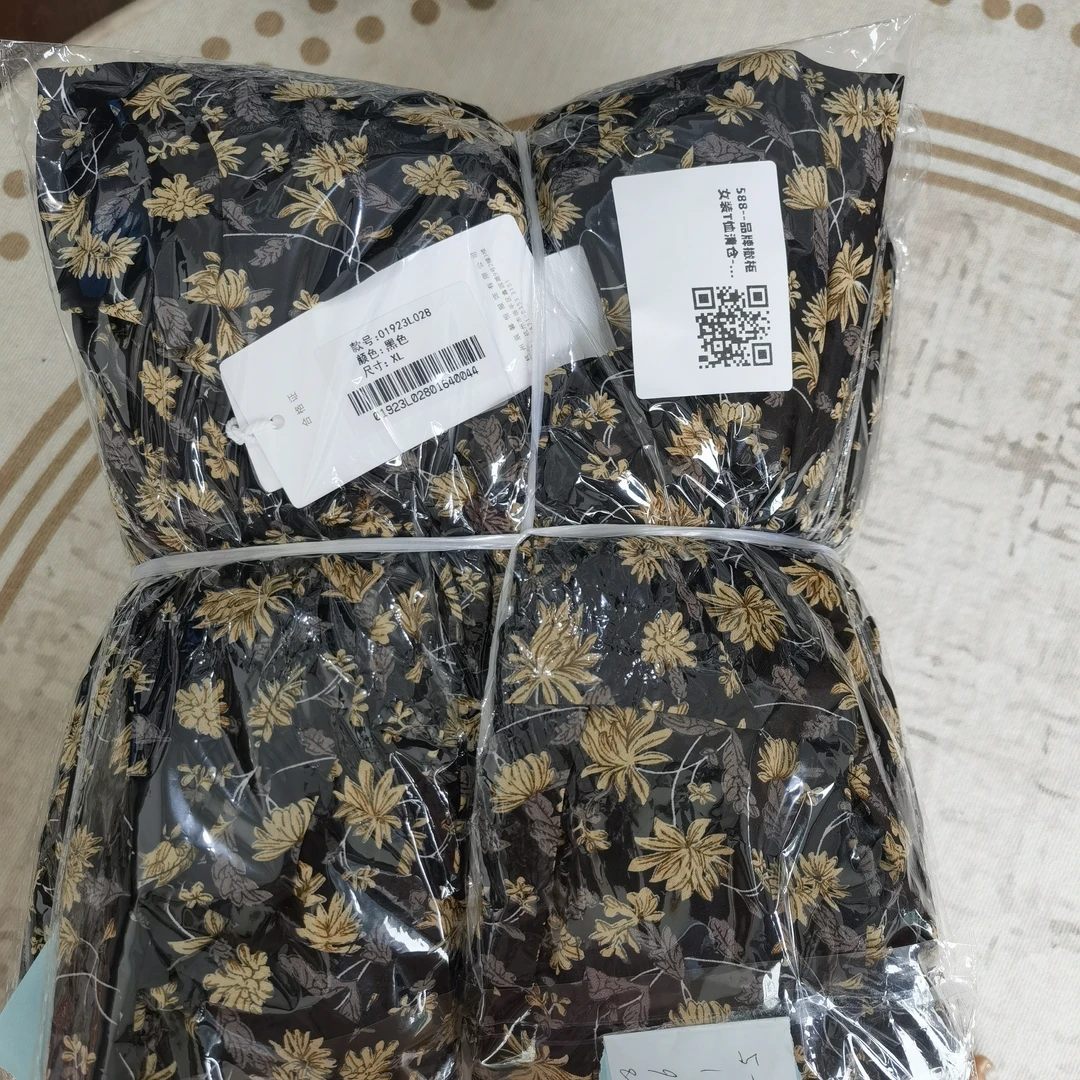 588--品牌撤柜女装T恤清仓-冯丽丽专属