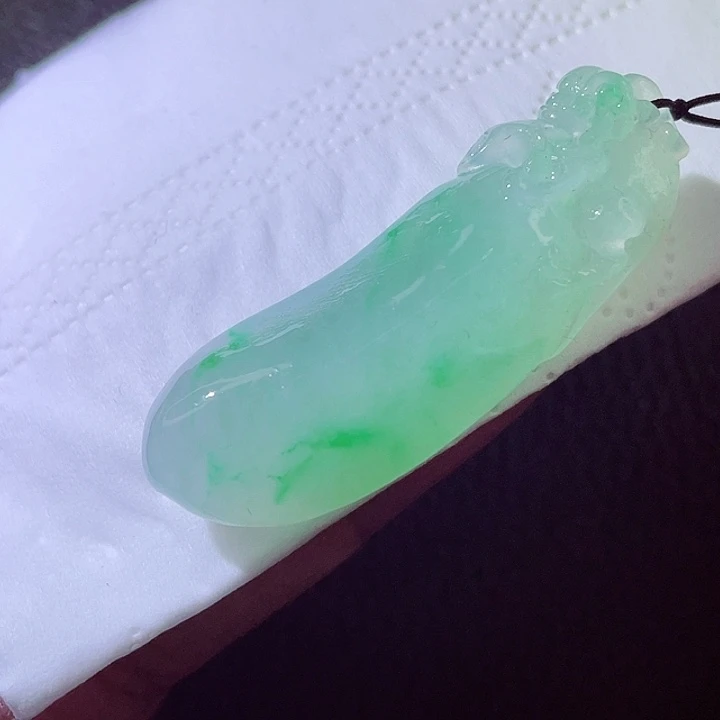 未镶嵌定制翡翠翡翠