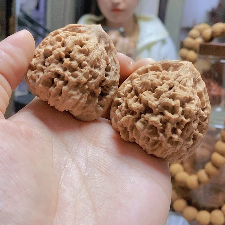 【闪购商品】文玩核桃把件45.5麒麟纹官帽