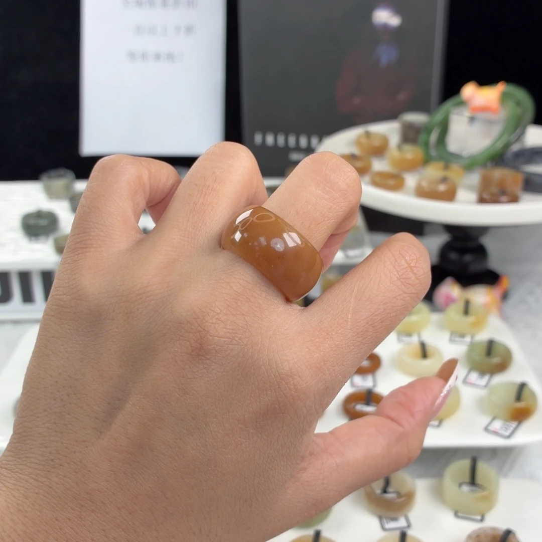 和田玉（糖玉）未镶嵌戒指Q11金桔糖轮胎18.5不退换