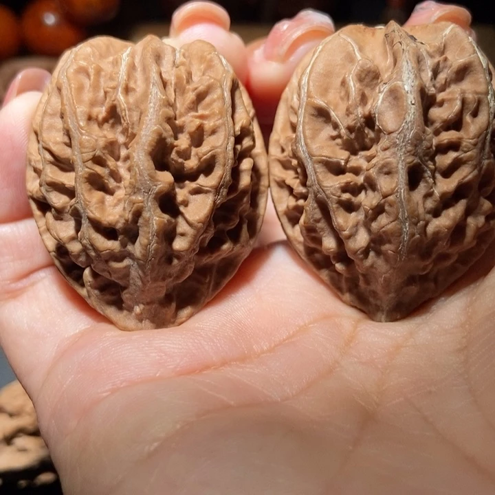 把件文玩核桃东北楸子小雪82