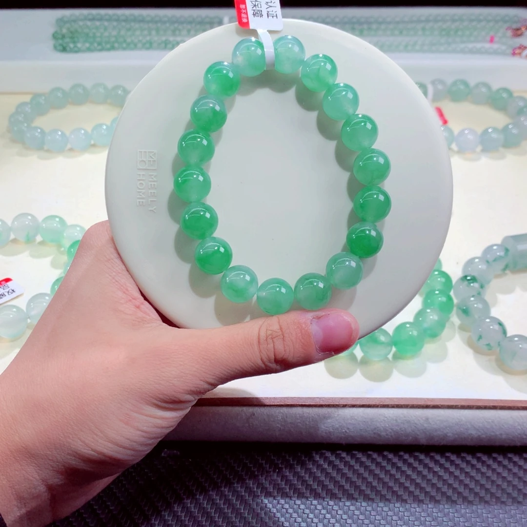 翡翠未镶嵌手链卡11.7