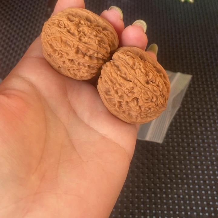 吊坠猴头核桃39凹底丑疆