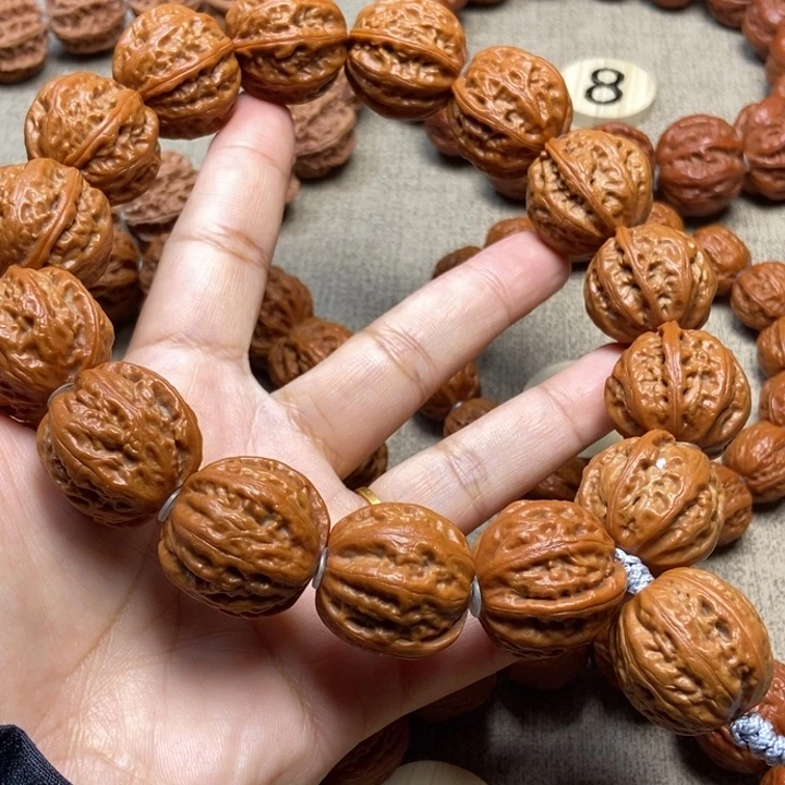 文玩核桃吊坠猛****腿粗筋八棱