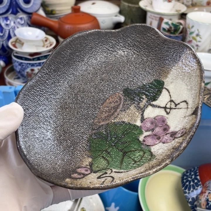 他家瓷器真美…开播了