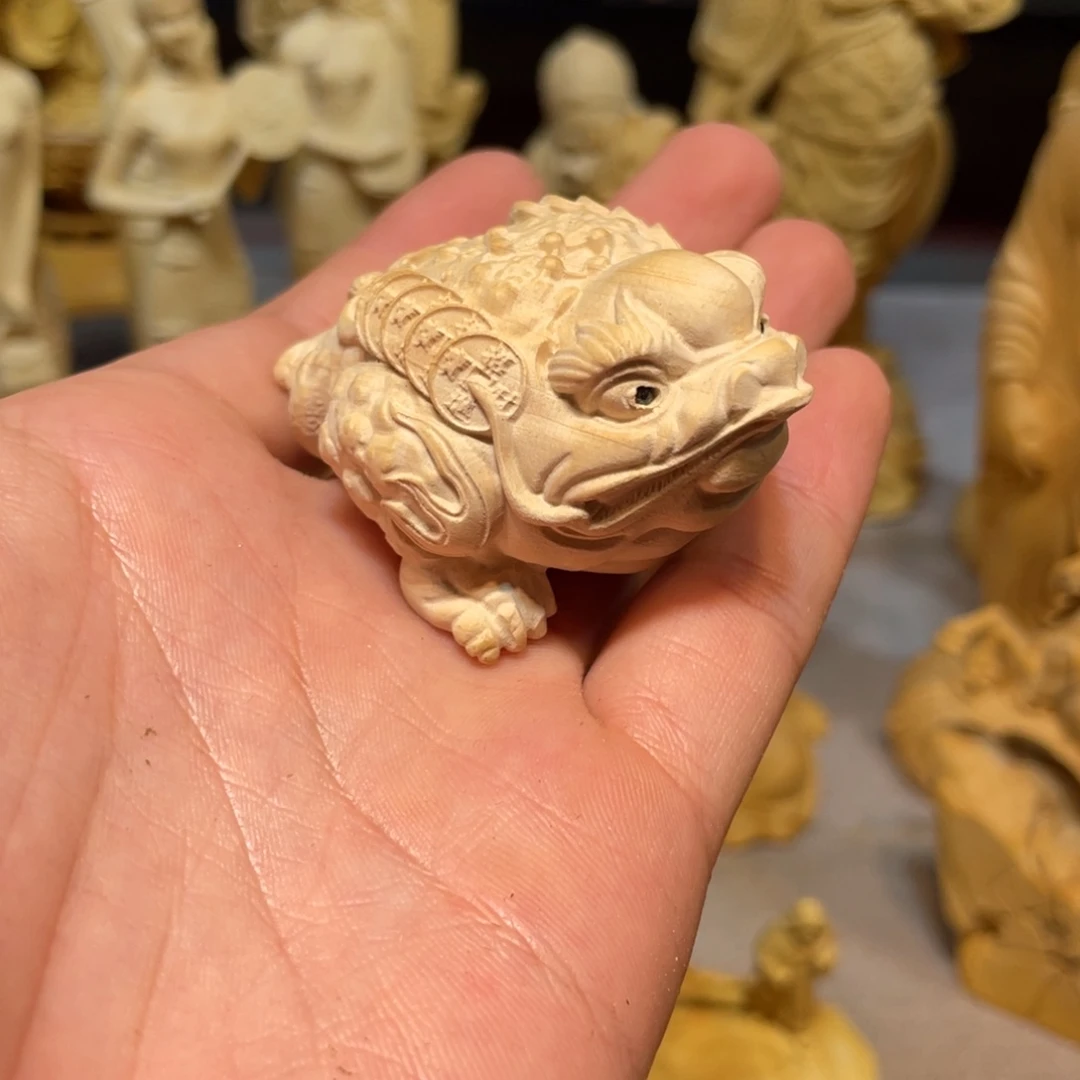 黄杨木黄杨三足金蟾