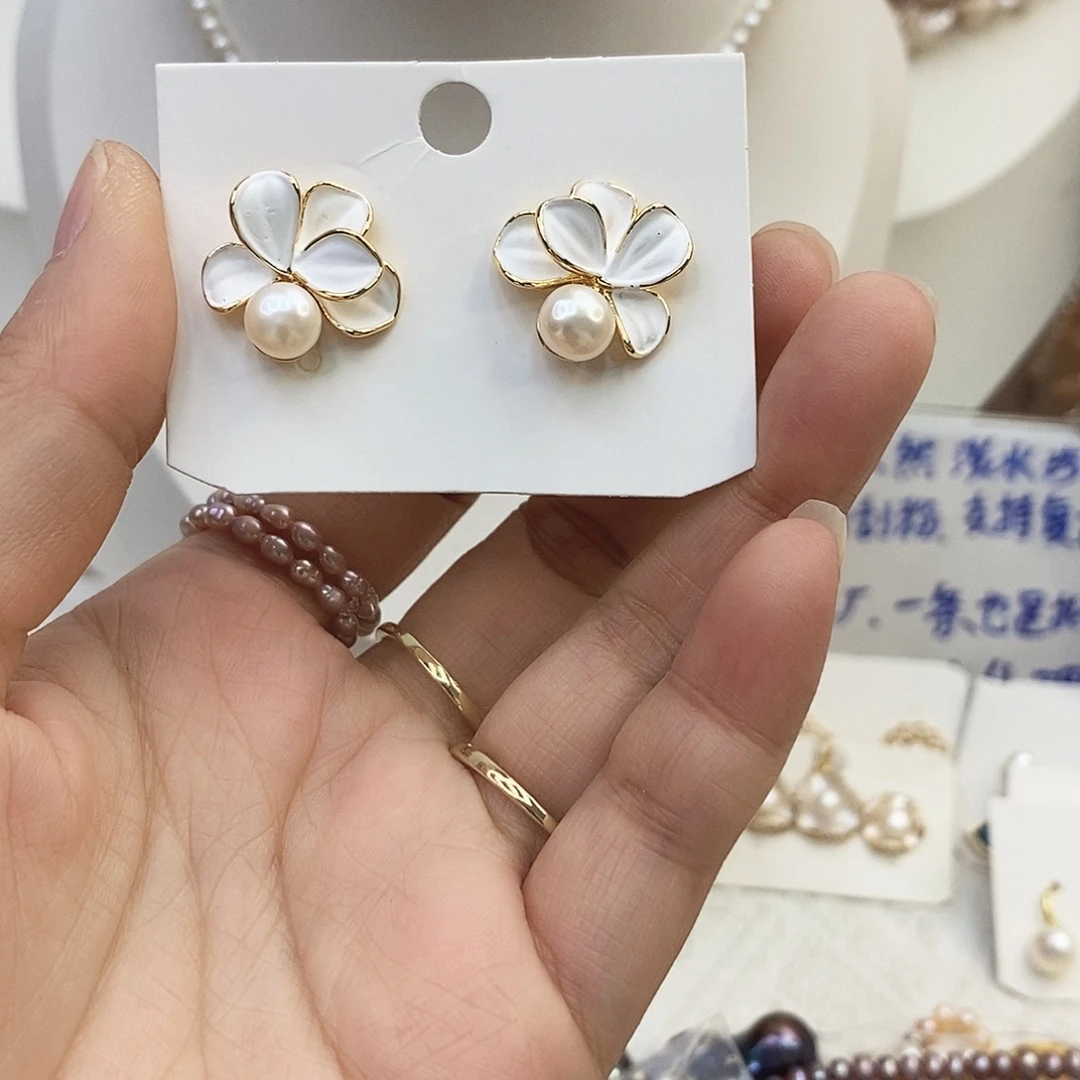 颈饰钛钢淡水珍珠