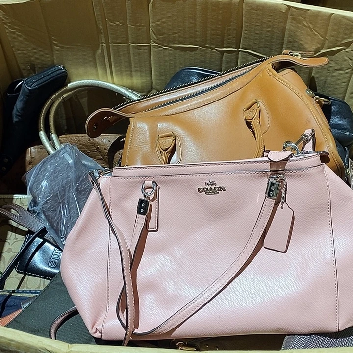 我***比中古香水沐浴露持久留香