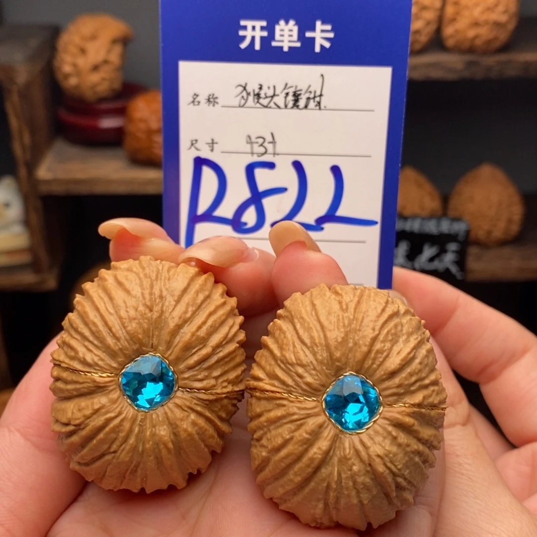 吊坠文玩核桃43猴头镶嵌