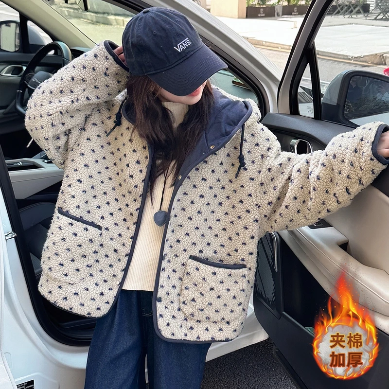 女童秋冬提花羊羔绒外套2026新款儿童洋气中大童韩版夹棉保暖上衣