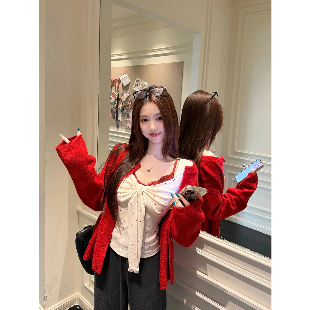 甜美风套装红色针织毛衣开衫外套女装冬季波点T恤蕾丝背心三件套