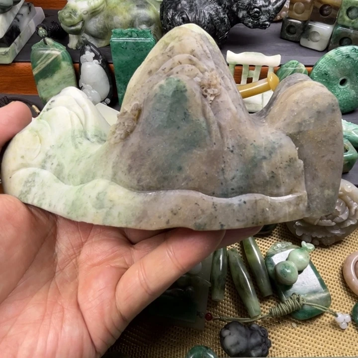 独山玉未镶嵌珠宝半成品