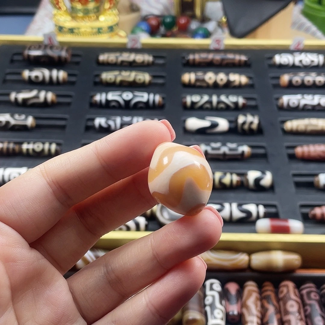 花***海玛瑙/玉髓未镶嵌颈饰