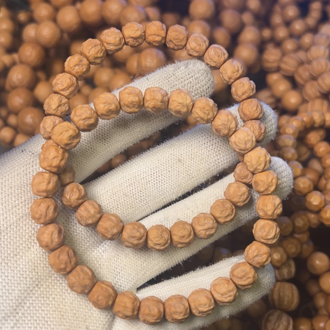 龙蛇8.5左右微瑕福利