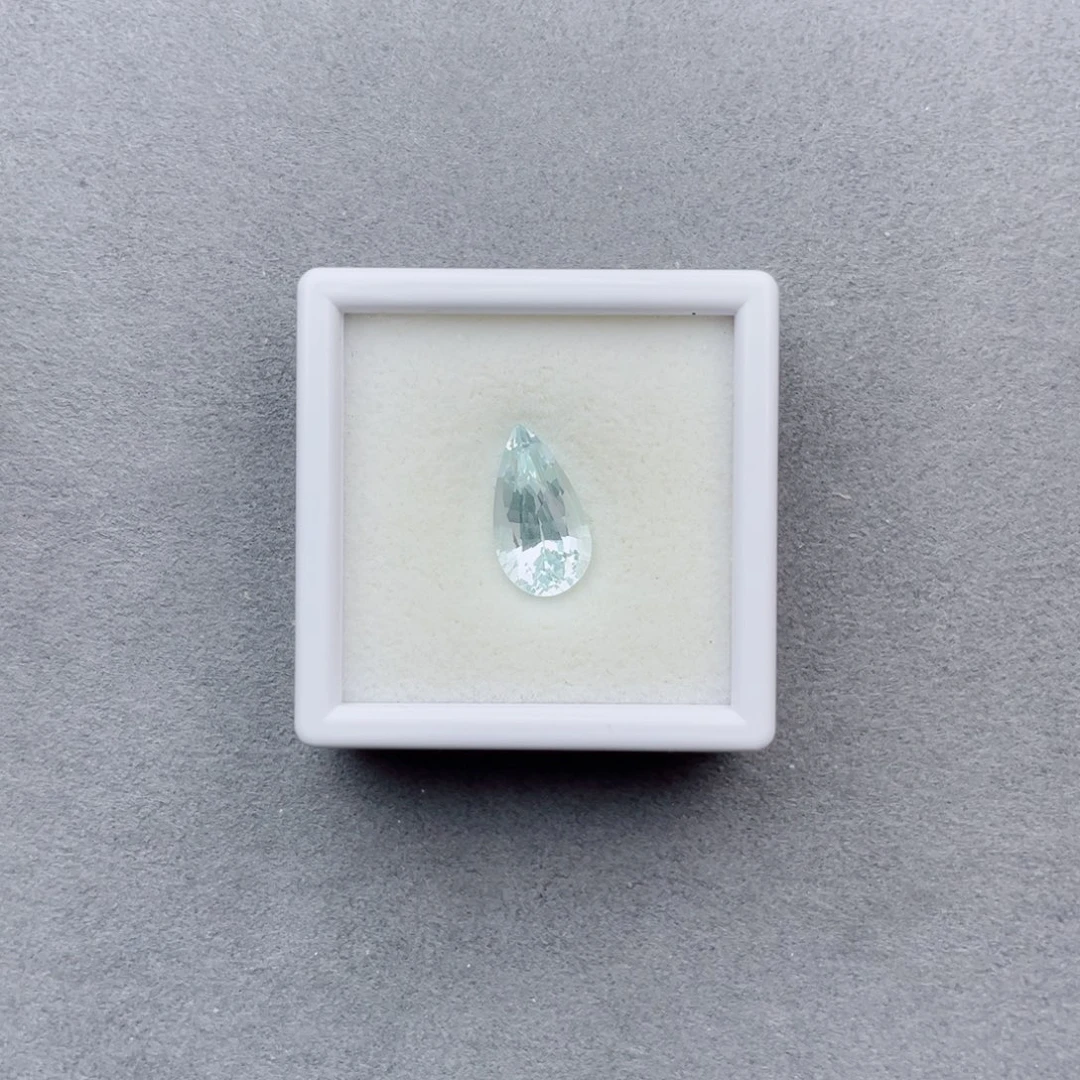 海蓝宝石裸石未镶嵌天然全净无瑕4.78CT
