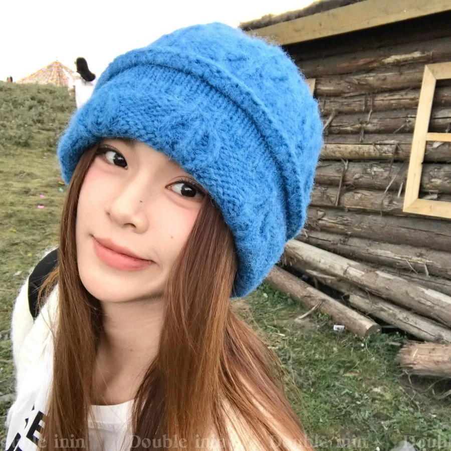 韩版单色绞花针织毛线帽女时髦保暖冷帽百搭显脸小护耳包头帽