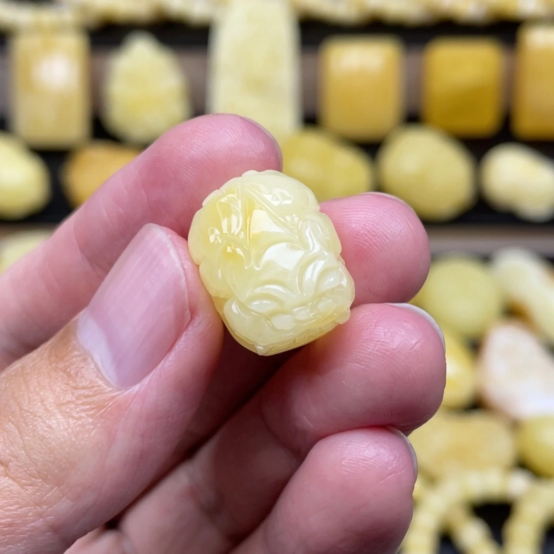 琥珀未镶嵌裸石琥珀蜜蜡