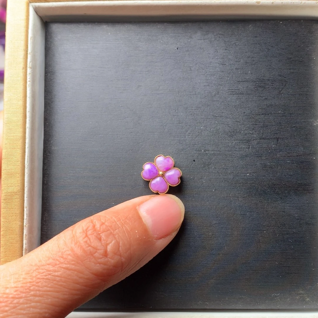 苏纪石（舒俱来）18K金镶嵌吊坠