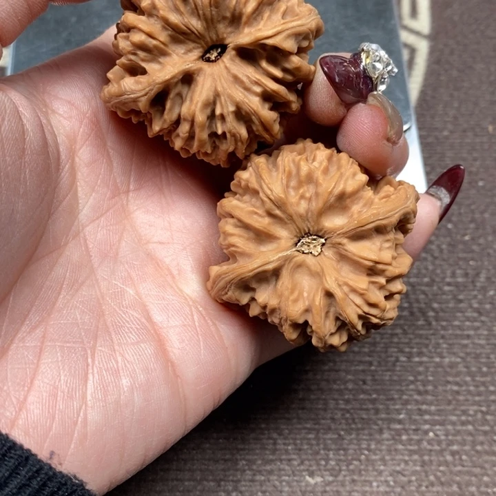 文玩核桃吊坠龙门涧全品