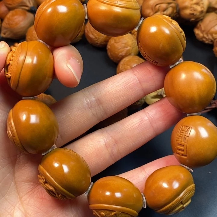 橄榄核摆件ᨶ****八卦手串