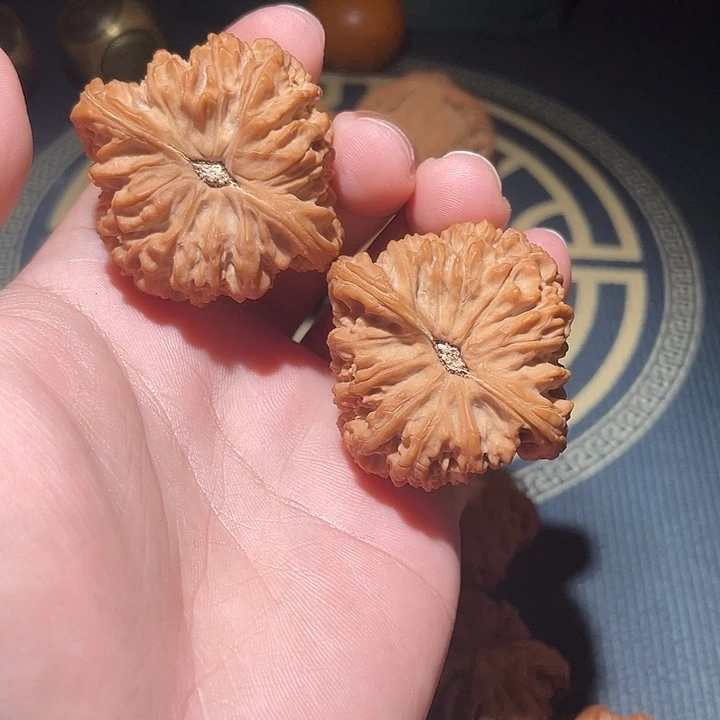 早***餐文玩核桃吊坠44➕尺寸三角南疆石